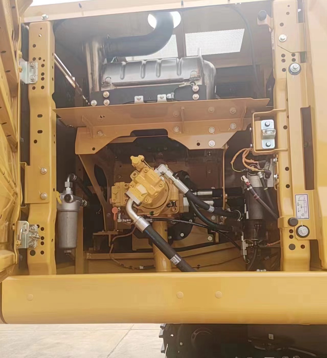 2025 Earthmoving Machinery CAT 336