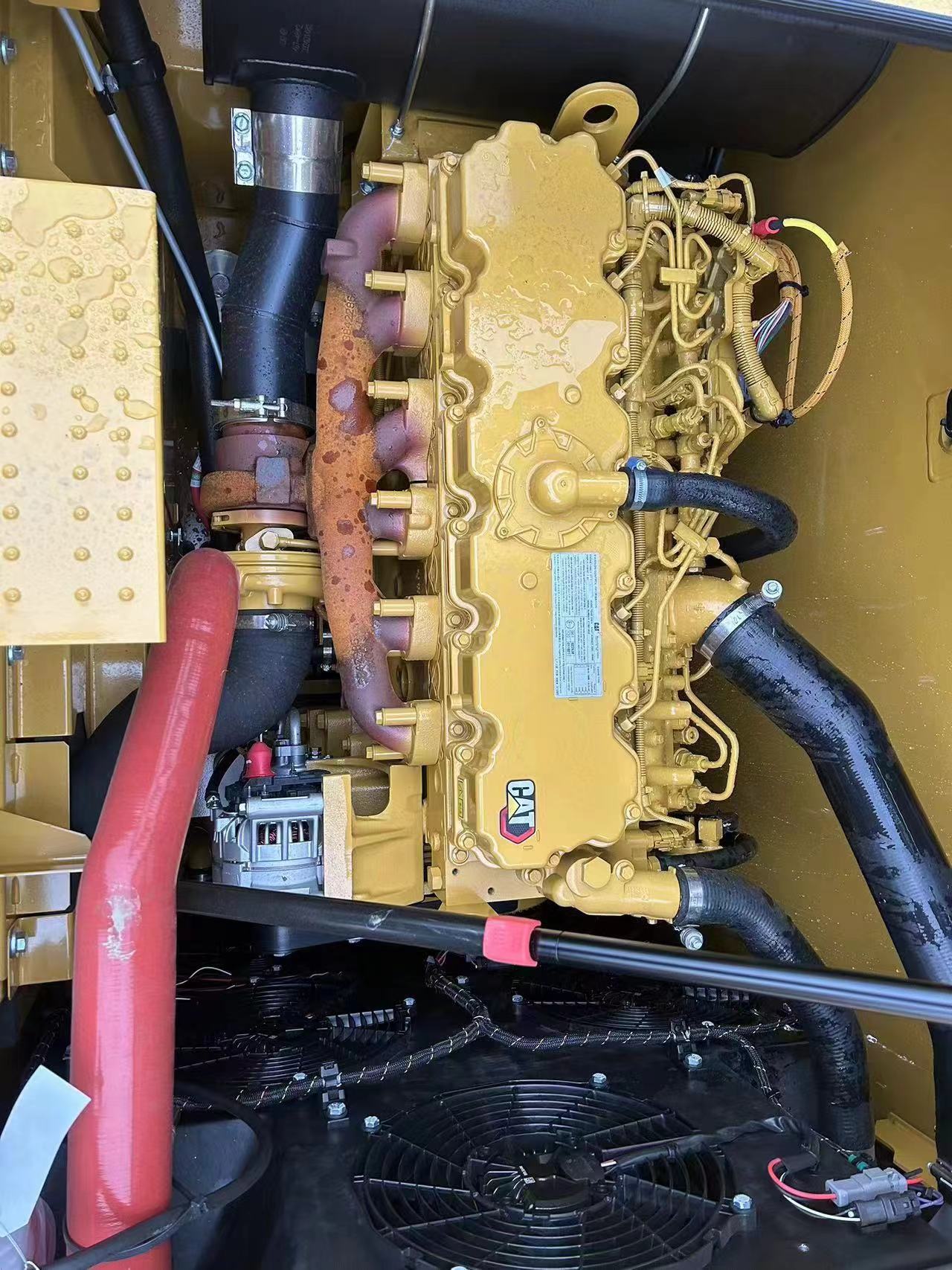 2025 Earthmoving Machinery CAT 320