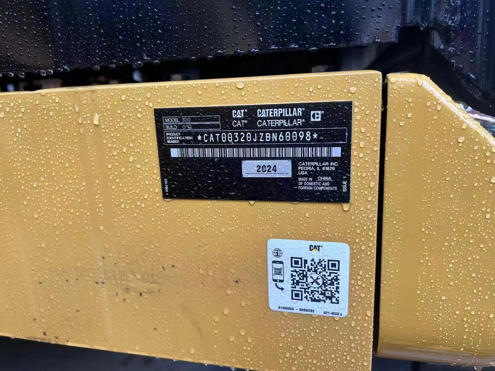 2025 Earthmoving Machinery CAT 320