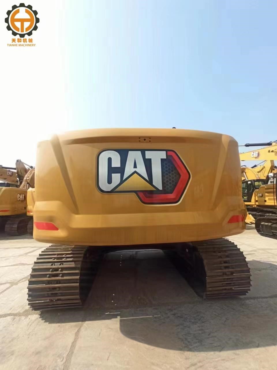 2025 6.6H Excavators CAT 330