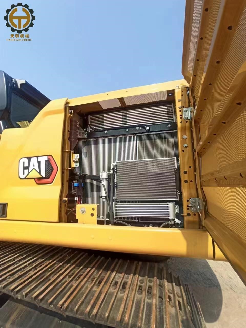 2025 6.6H Excavators CAT 330