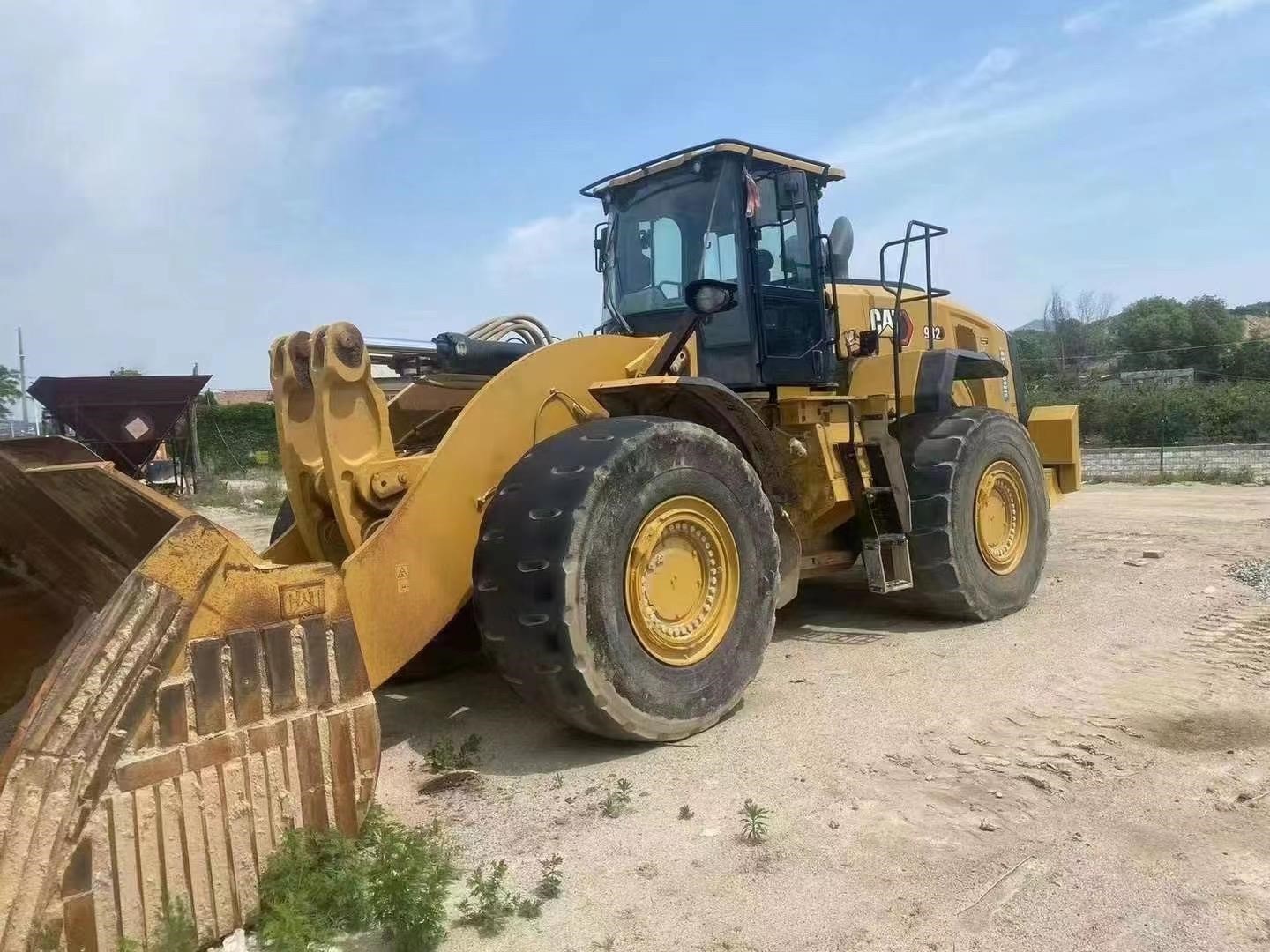 2022 5000H CAT loaders CAT 982