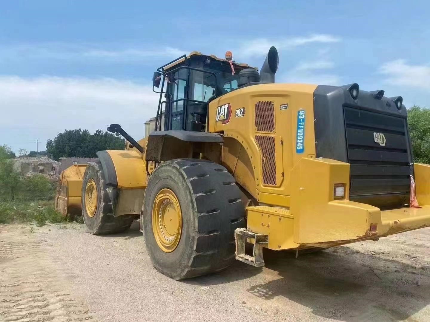 2022 5000H CAT loaders CAT 982