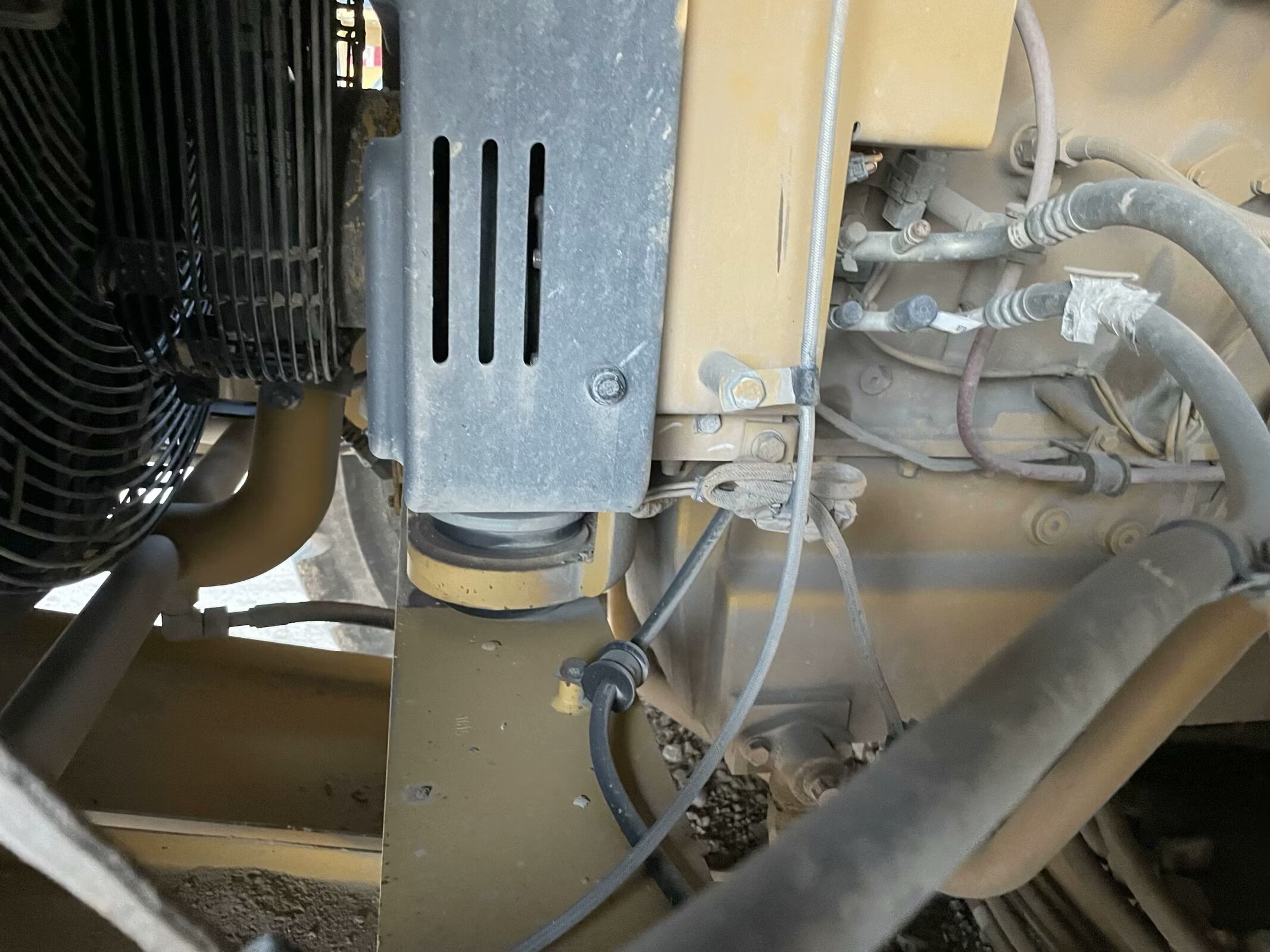 2018 21000H Dump truck CAT 777E