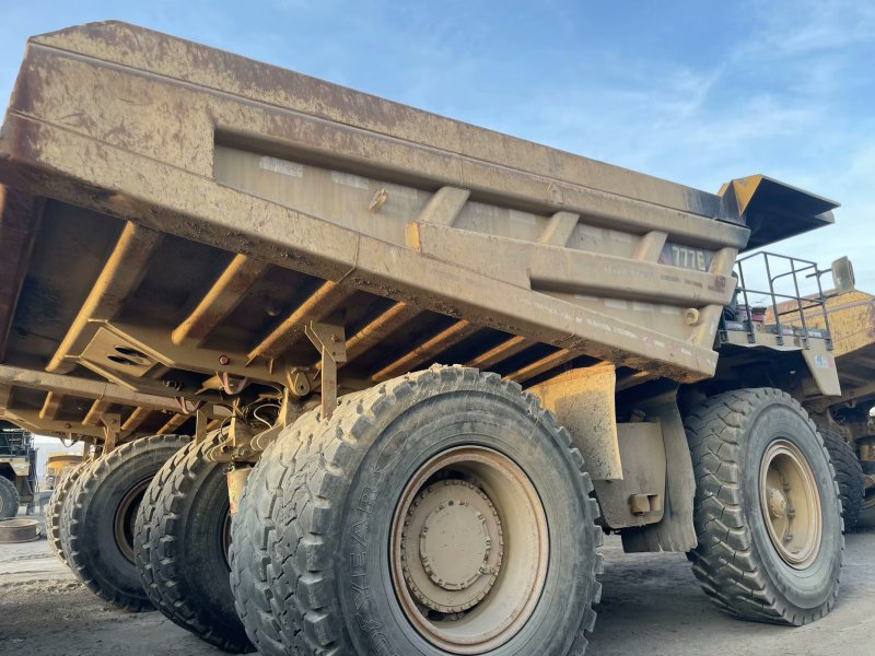 2018 21000H Dump truck CAT 777E