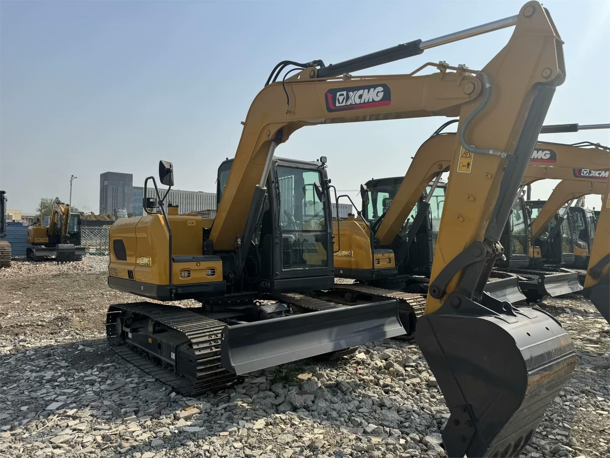 2025 Earthmoving Machinery XCMG XE75G