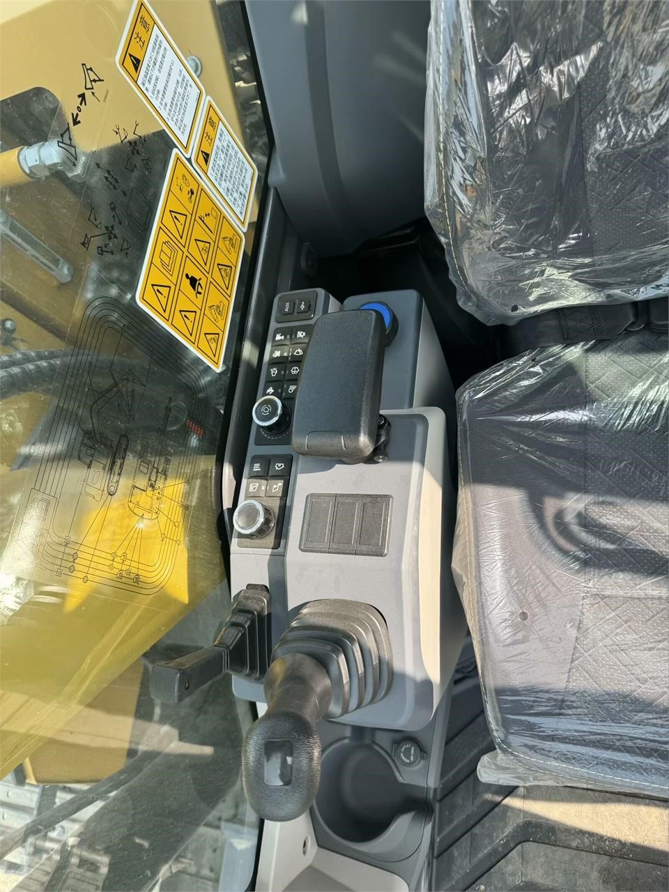 2025 Earthmoving Machinery XCMG XE75G