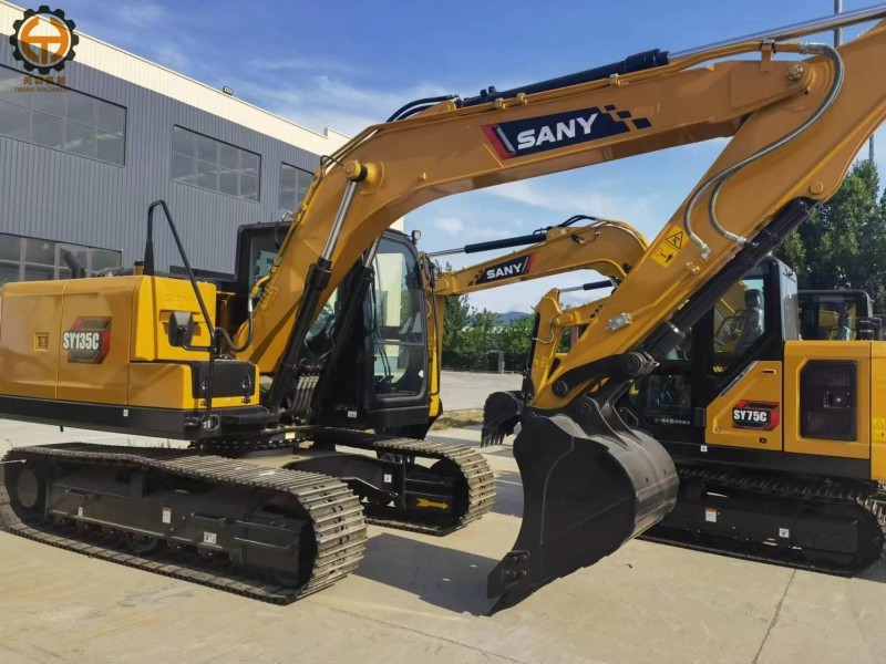 2025 Earthmoving Machinery SANY SY135C