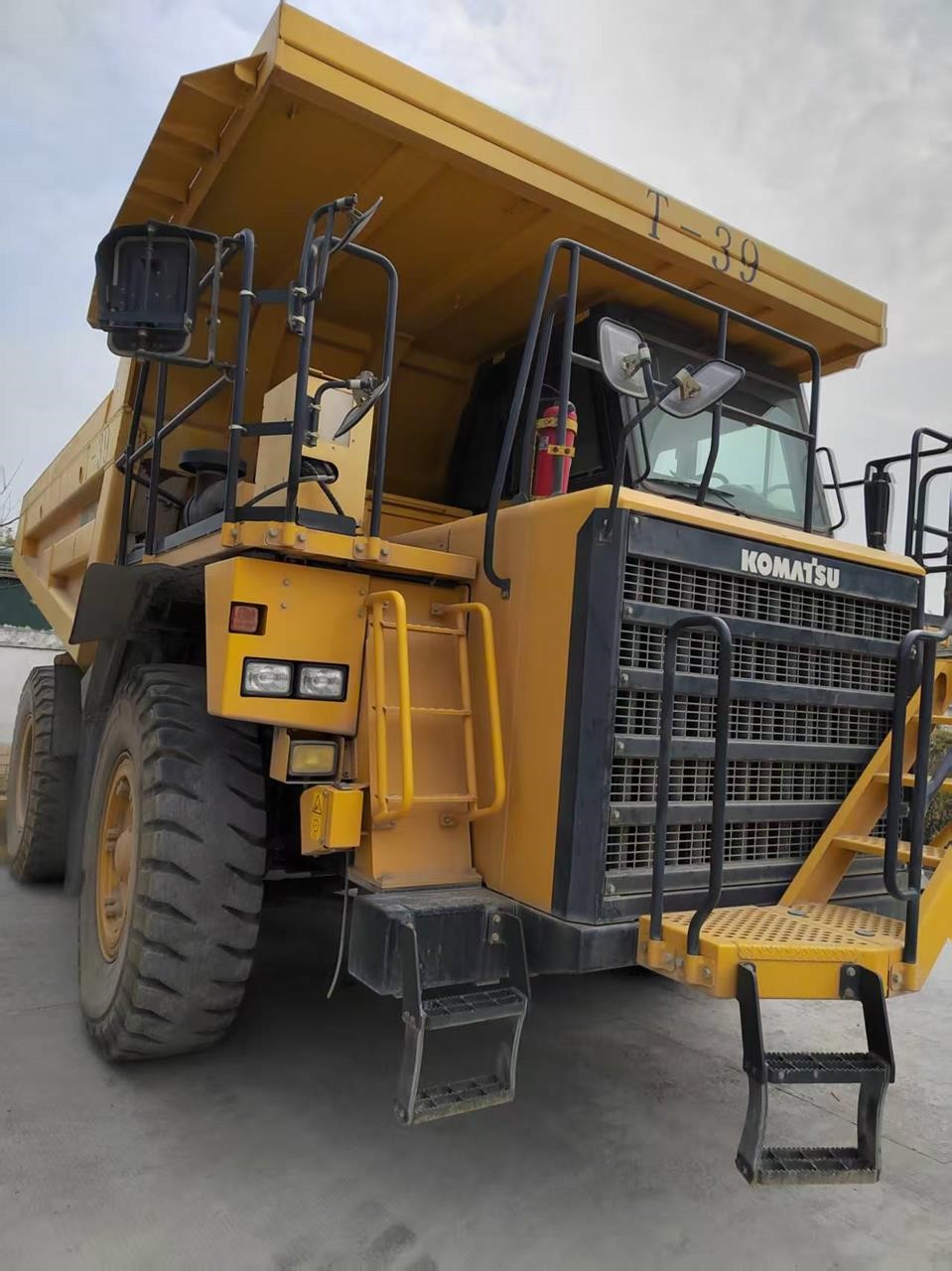 2022 3000H Dump truck KOMASTU HD325