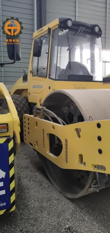 2020 11285H Roller BOMAG BW200D-40