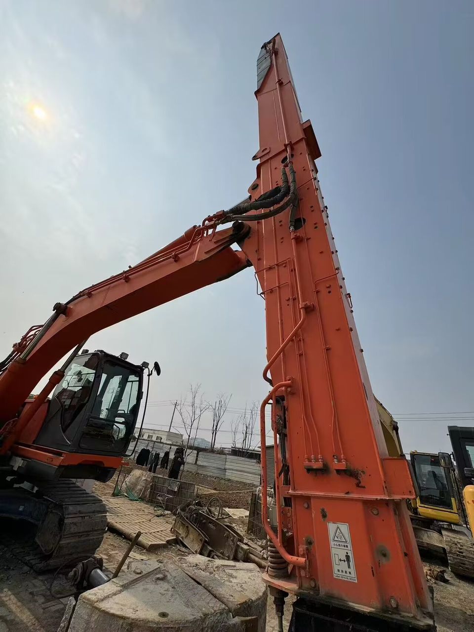 2008 1374H Excavators HITACHI 225