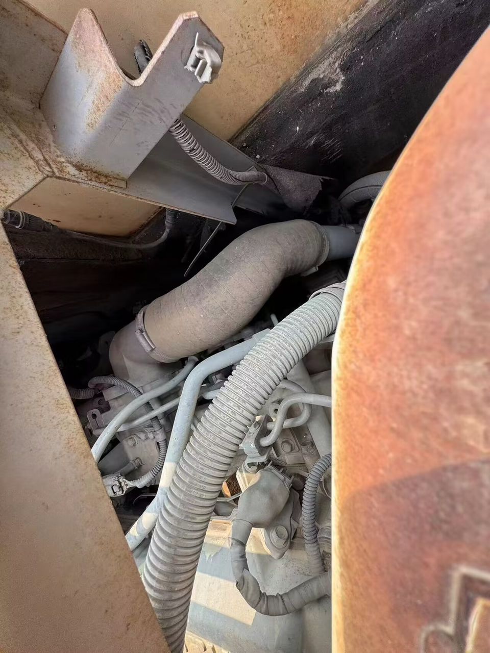 2008 1374H Excavators HITACHI 225