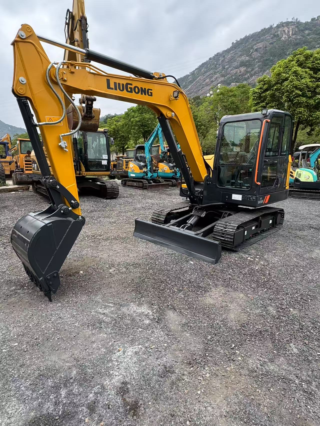 2025 Earthmoving Machinery LIUGONG 906F