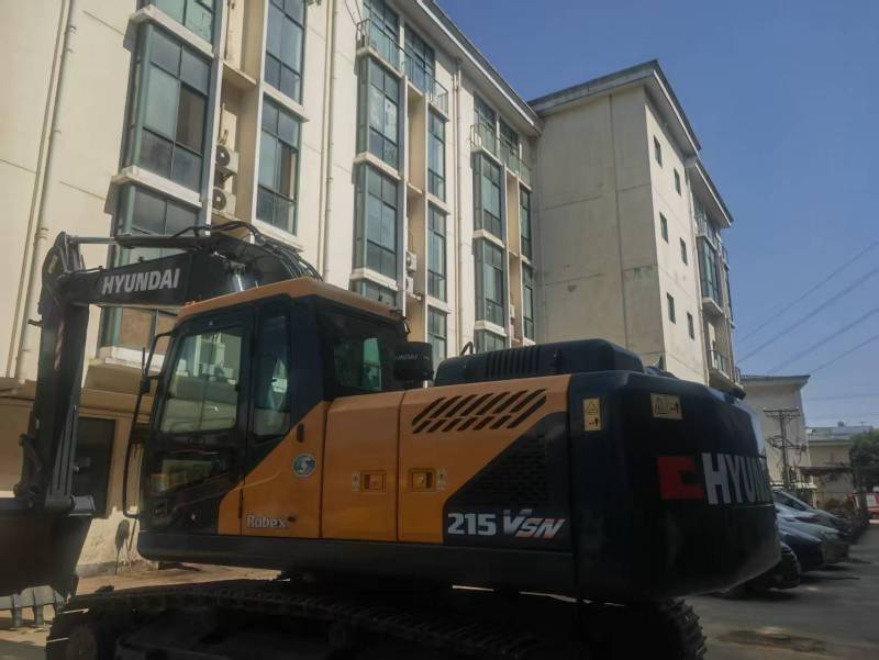 2025 7.7H Excavators HYUNDAI 215