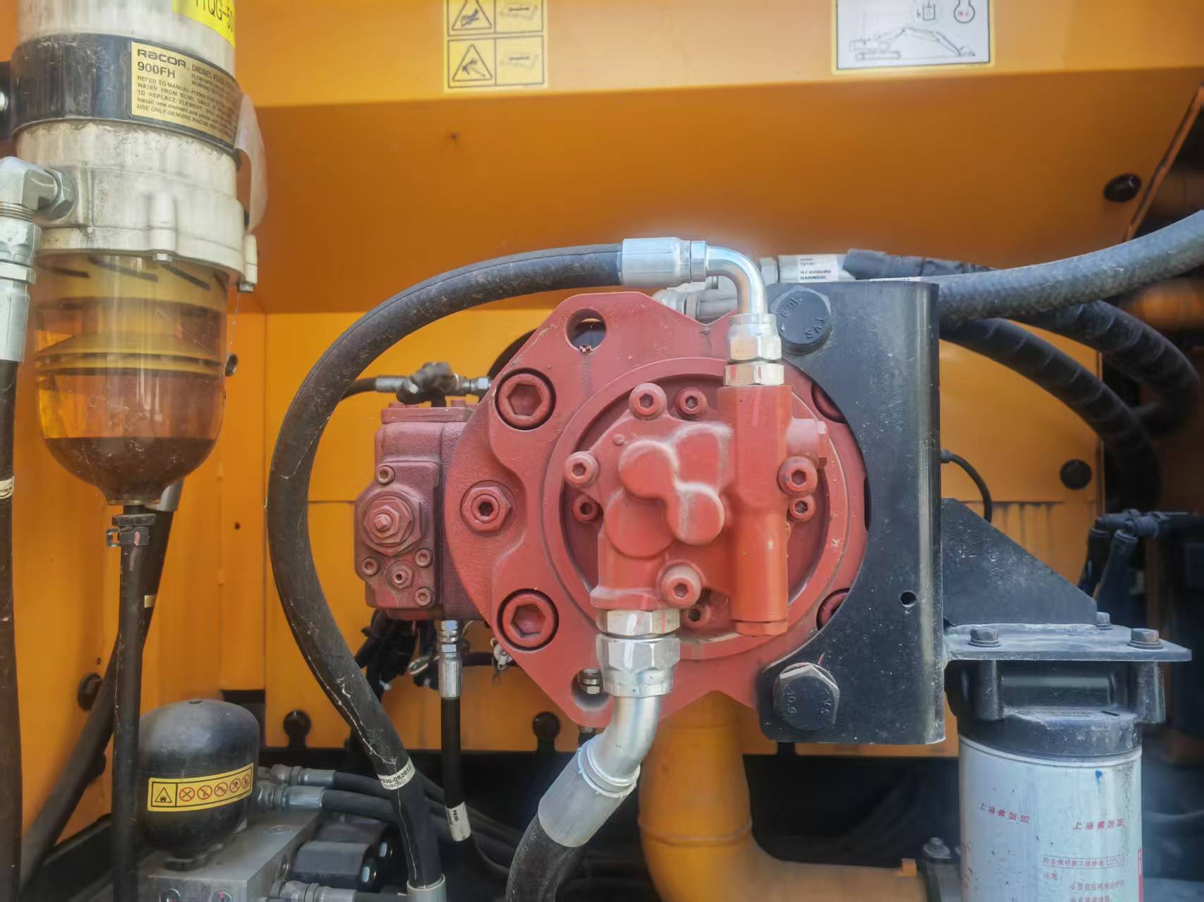 2025 7.7H Excavators HYUNDAI 215