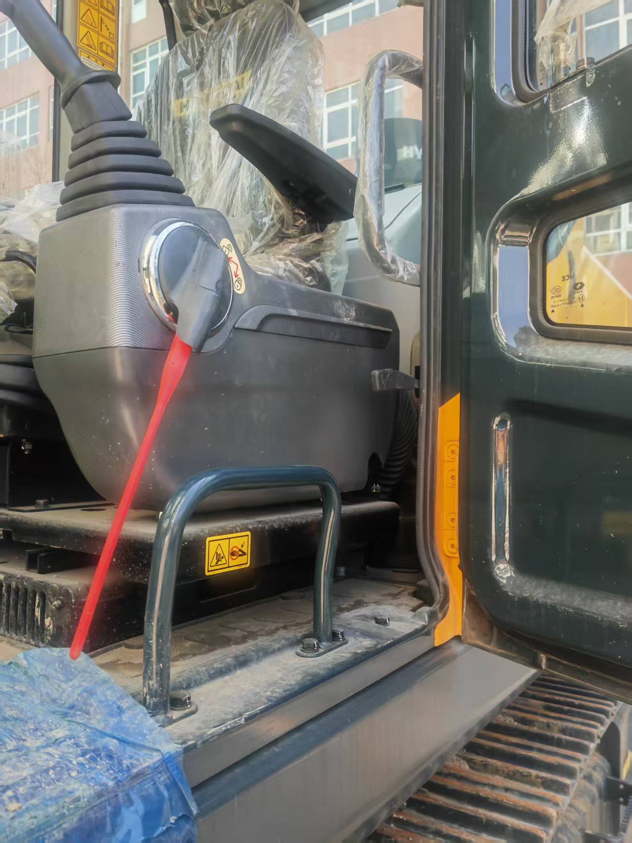 2025 5.5H Excavators HYUNDAI 305