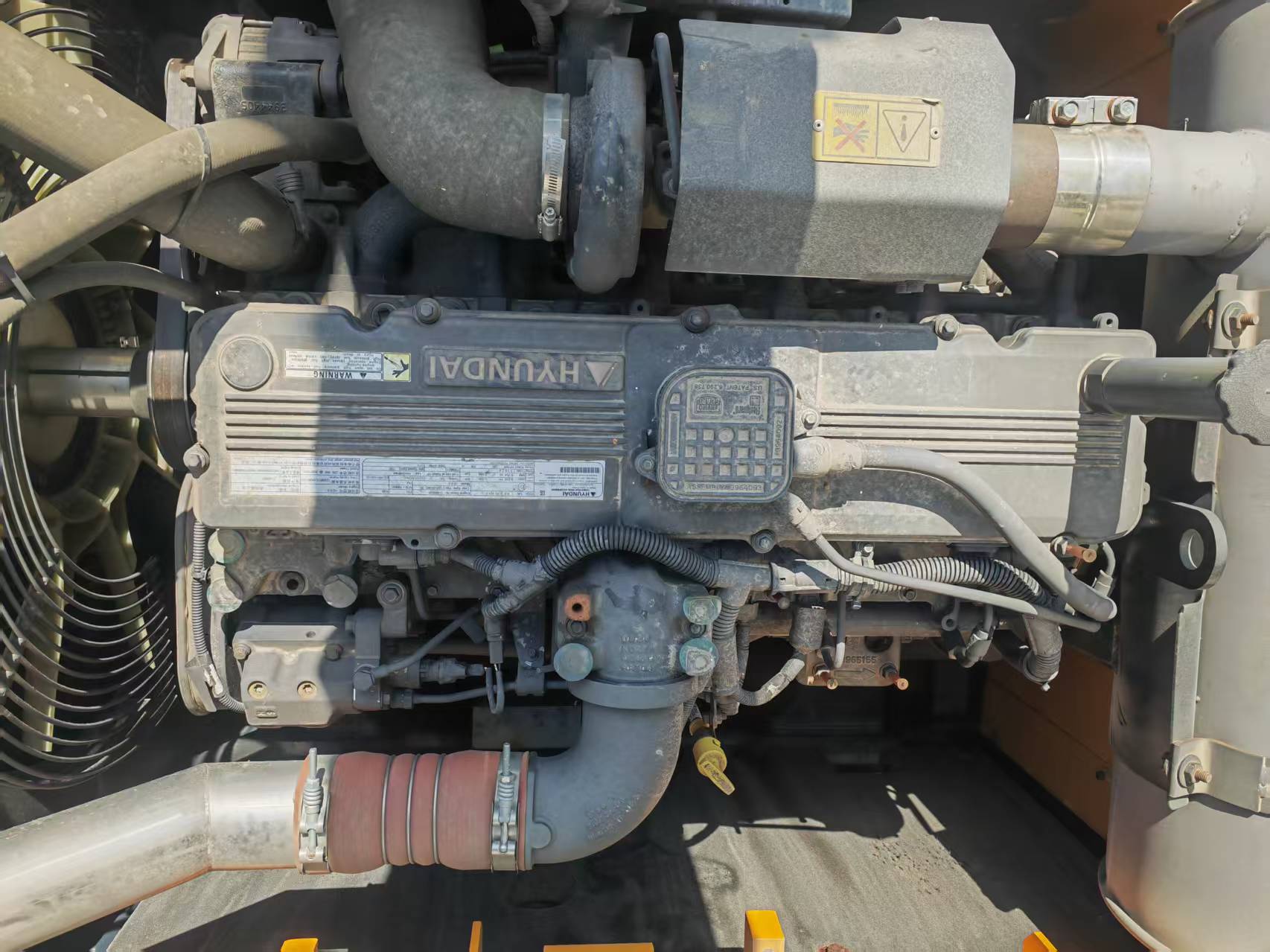 2025 6.5H Excavators HYUNDAI 375