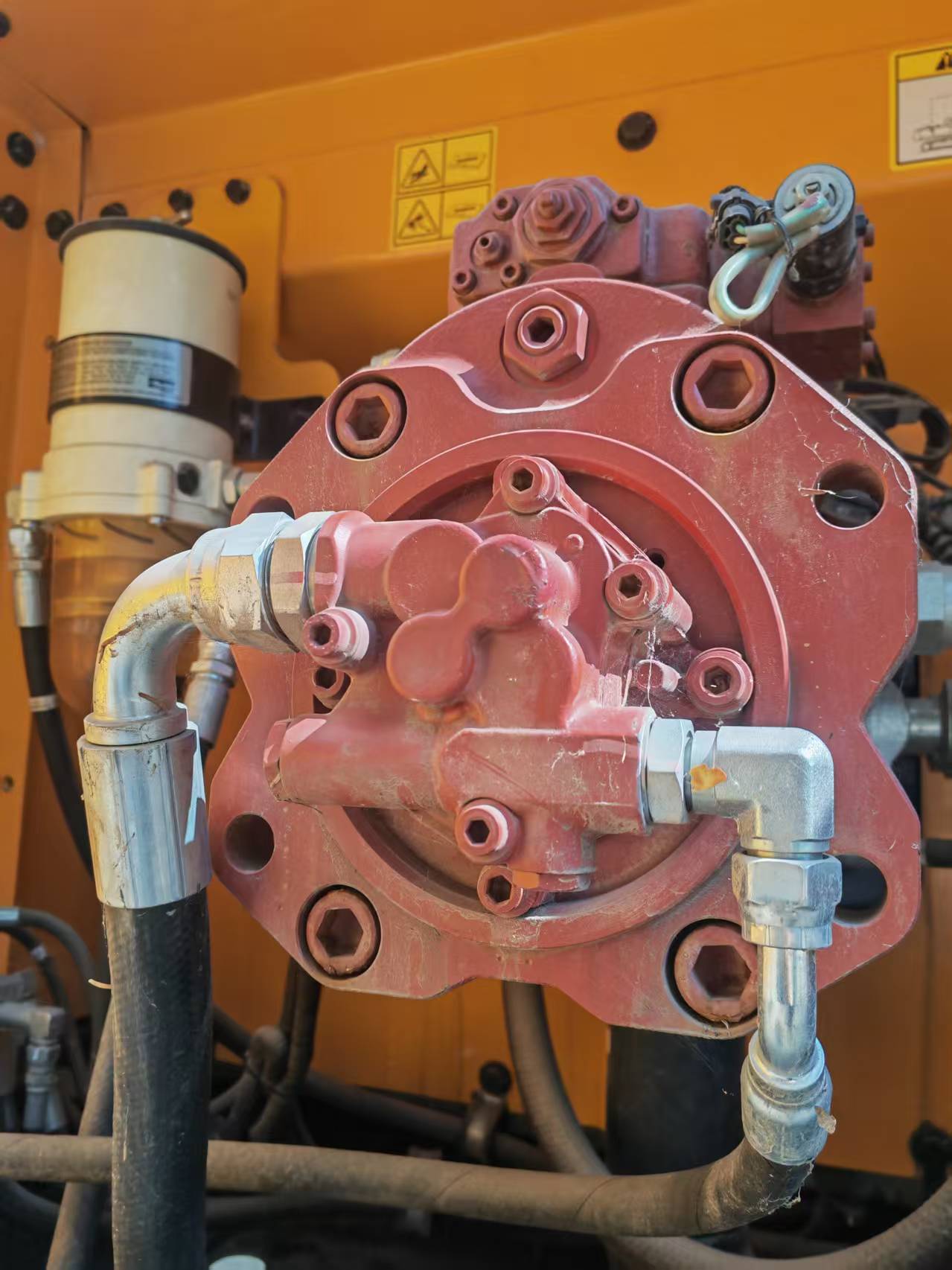 2025 6.5H Excavators HYUNDAI 375