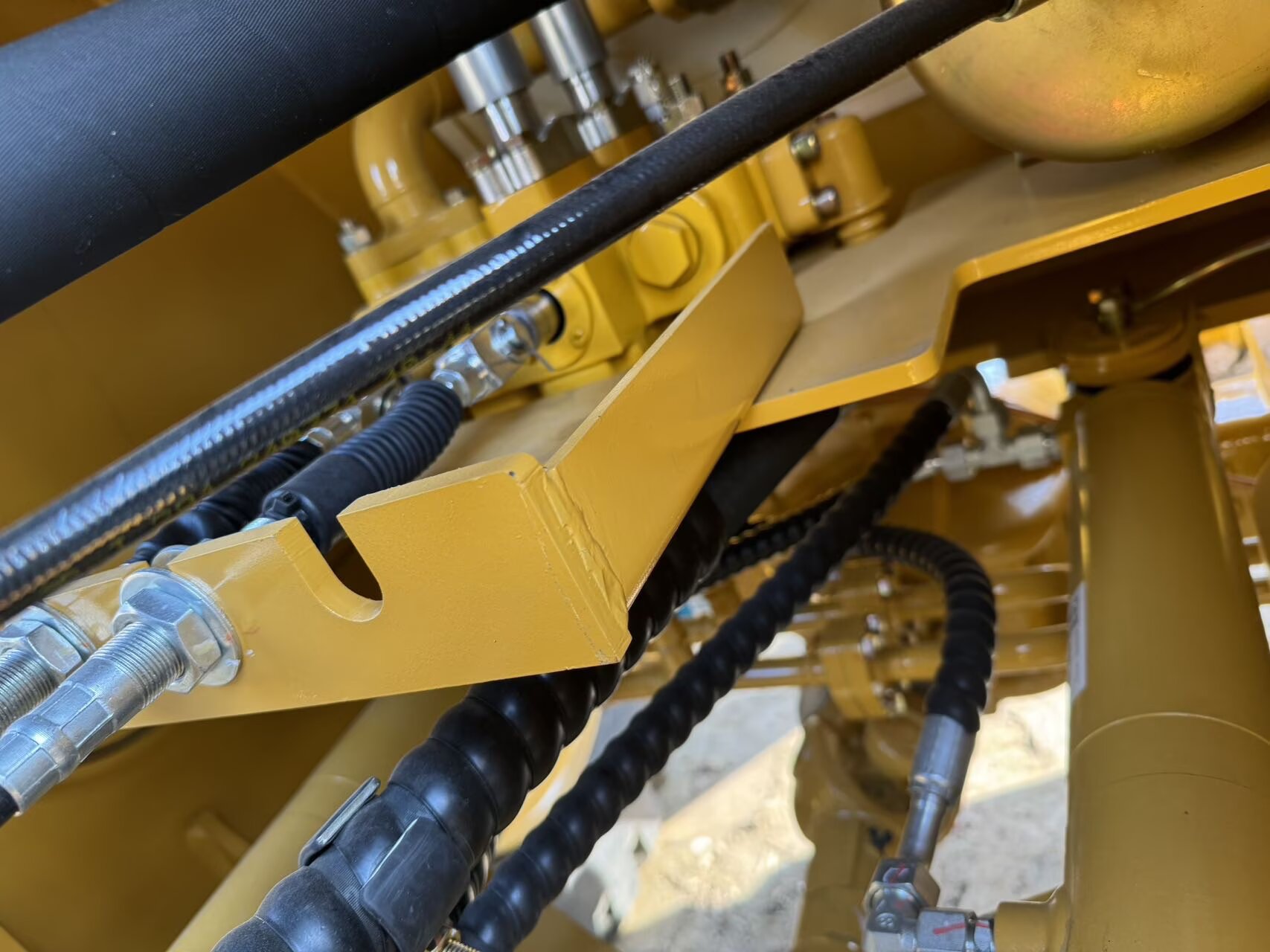 2025 7H Loaders SEM 636D