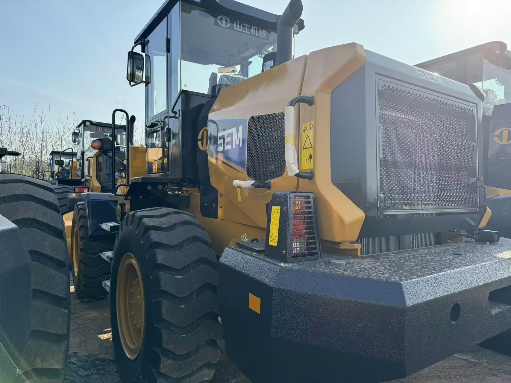 2025 7H Loaders SEM 636D