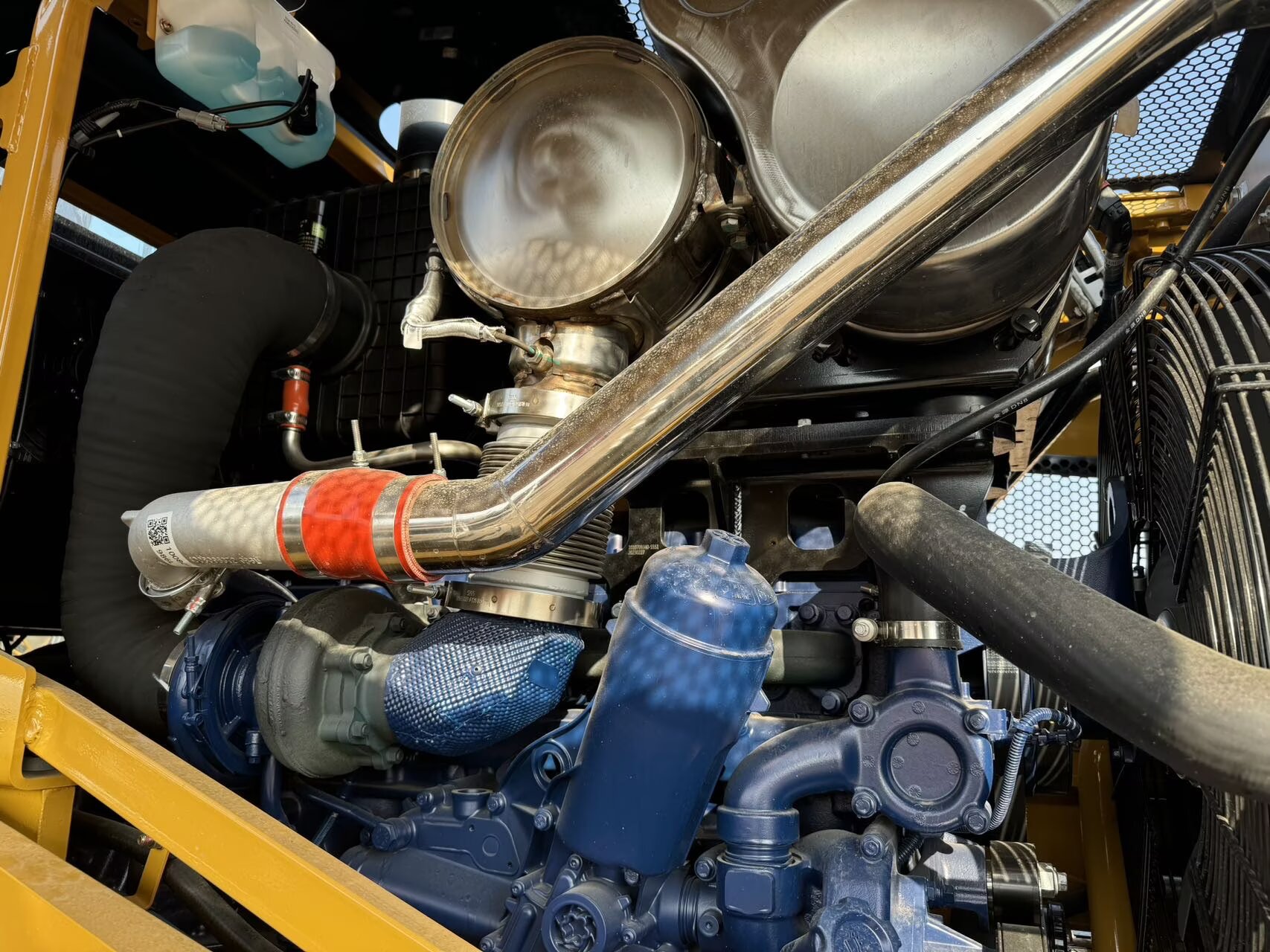 2025 9H Loaders SEM 656D