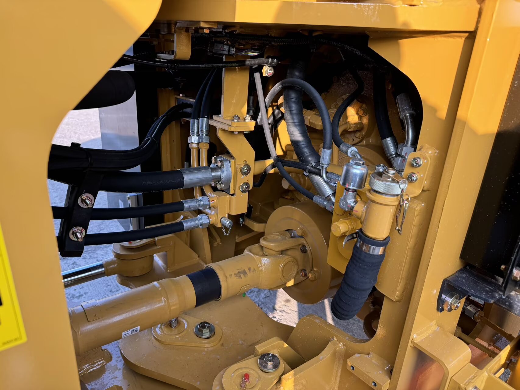 2025 8H Loaders SEM 668F