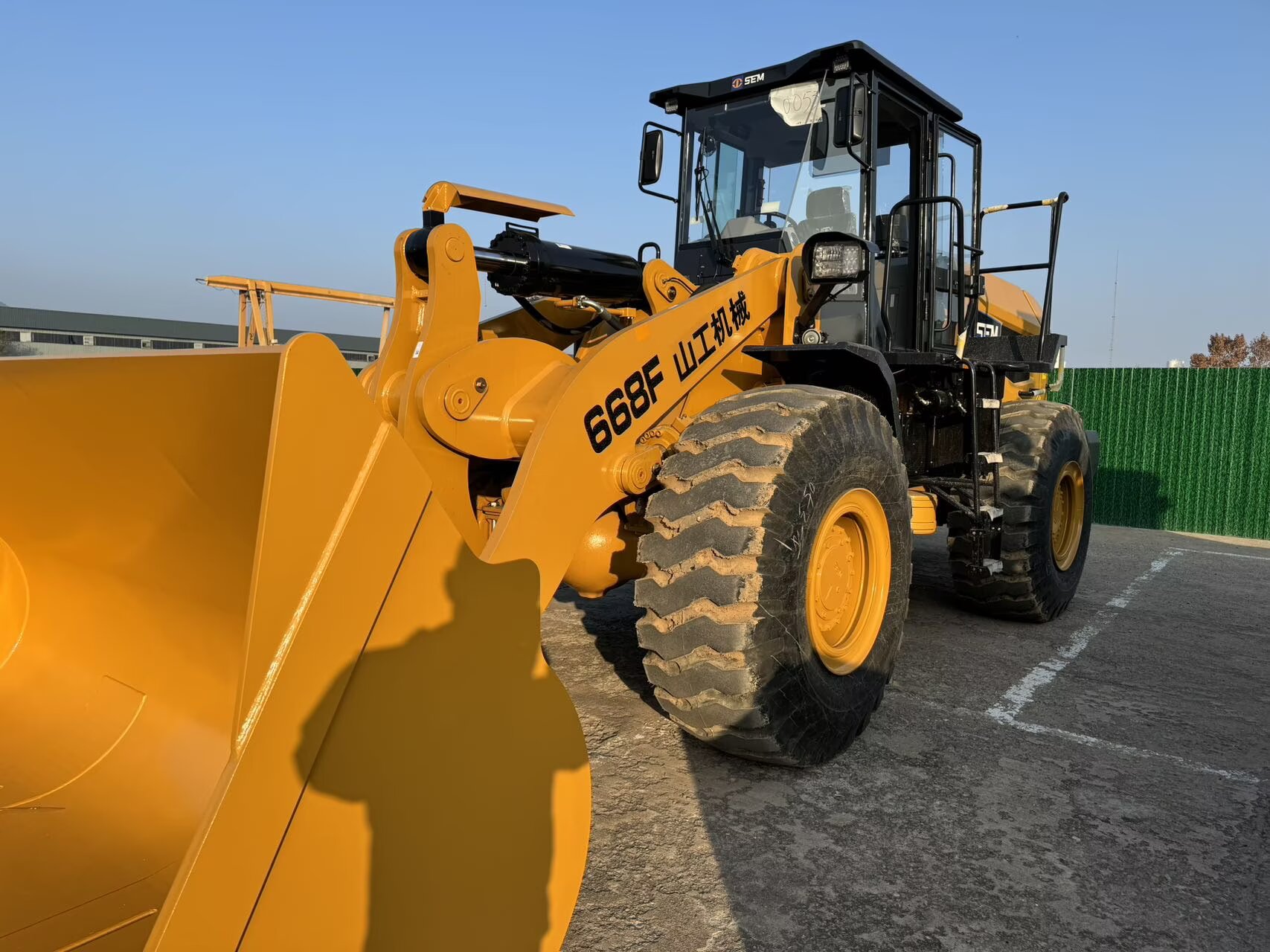 2025 8H Loaders SEM 668F