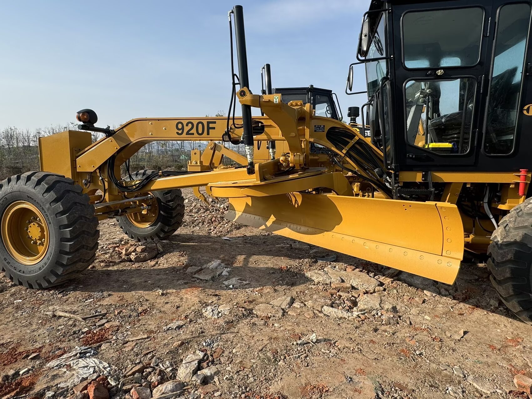 2025 9H Grader SEM 920F